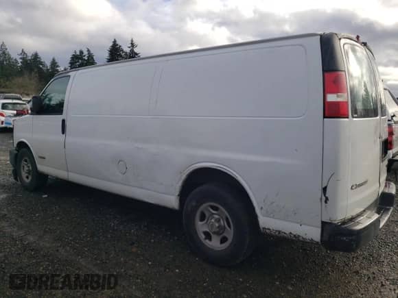 2003 Chevrolet City Express Cargo with VIN 1GCFG29X531195805, listed as a Copart auction lot 86871764 with Not provided miles and Salvage title. Bid and sale history available at DreamBid. Image 2.