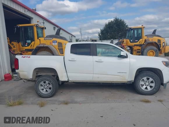 2020 Chevrolet Colorado 4WD Work Truck с VIN 1GCGTBEN4L1237899, выставлен на аукционе IAAI как лот 43133008 с пробегом 62 982 миль миль и . История ставок и продаж доступна на DreamBid. Изображение 13.
