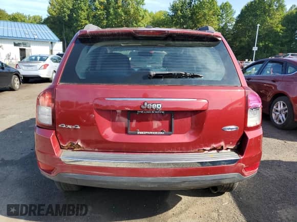 2015 Jeep Compass High Altitude z VIN 1C4NJDEB7FD216708, wystawiony jako Copart lot #71746755 z przebiegiem 116 111 mil mil oraz Czysty tytuł • Clean title. Historia ofert i sprzedaży dostępna na DreamBid. Obrazek 6.