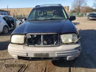 2003 Chevrolet Tracker с VIN 2CNBJ13C836907099, выставлен на аукционе Copart как лот 49613725 с пробегом Не указан миль и Списание • Salvage title. История ставок и продаж доступна на DreamBid. Изображение 5.