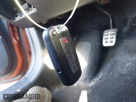 2016 Hyundai Veloster Turbo Rally Edition с VIN KMHTC6AE4GU304285, выставлен на аукционе IAAI как лот 43133359 с пробегом 186 694 миль миль и . История ставок и продаж доступна на DreamBid. Изображение 11.