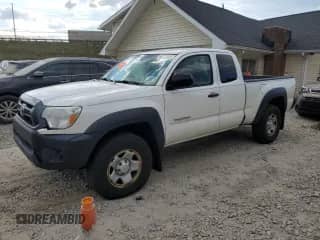 2015 Toyota Tacoma с VIN 5TFUX4EN1FX036840, выставлен на аукционе Copart как лот 80961575 с пробегом 203 488 миль миль и Чистый • Clean title. История ставок и продаж доступна на DreamBid. Изображение 1.