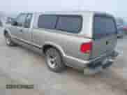 2003 Chevrolet S-10 LS with VIN 1GCCS19X938125940, listed as a IAAI auction lot 43381376 with 148,298 mi miles and . Bid and sale history available at DreamBid. Image 3.