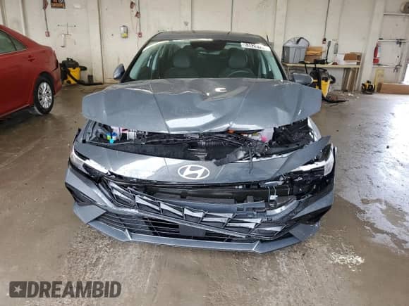 2025 Hyundai Elantra Limited с VIN KMHLN4DJ7SU162787, выставлен на аукционе Copart как лот 83828725 с пробегом 7 211 миль миль и На запчасти • Non repairable. История ставок и продаж доступна на DreamBid. Изображение 5.