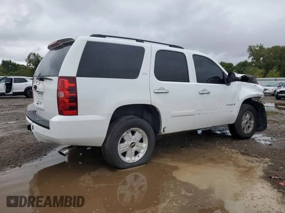 2008 Chevrolet Tahoe LTZ с VIN 1GNFK13048J152012, выставлен на аукционе Copart как лот 85315435 с пробегом 291 279 миль миль и Списание • Salvage title. История ставок и продаж доступна на DreamBid. Изображение 3.