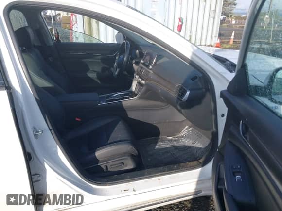 2020 Honda Accord Touring with VIN 1HGCV3F90LA004121, listed as a IAAI auction lot 41884773 with Not provided miles and . Bid and sale history available at DreamBid. Image 5.