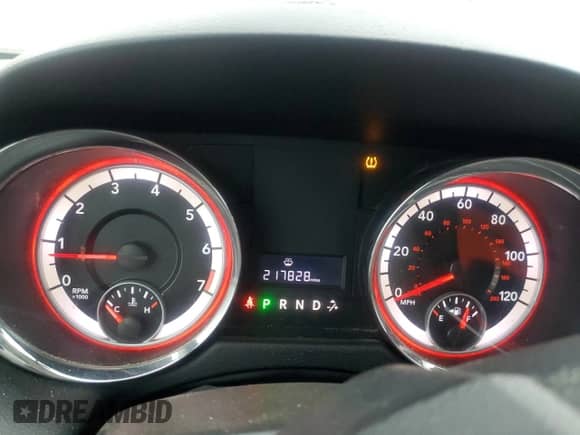 2011 Dodge Grand Caravan Mainstreet with VIN 2D4RN3DG0BR640643, listed as a Copart auction lot 80162675 with 217,828 mi miles and Clean title. Bid and sale history available at DreamBid. Image 9.