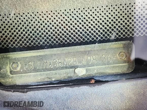 2008 Dodge 3500 SLT с VIN 3D7MX38A28G198136, выставлен на аукционе Copart как лот 80031205 с пробегом 299 410 миль миль и Списание • Salvage title. История ставок и продаж доступна на DreamBid. Изображение 12.