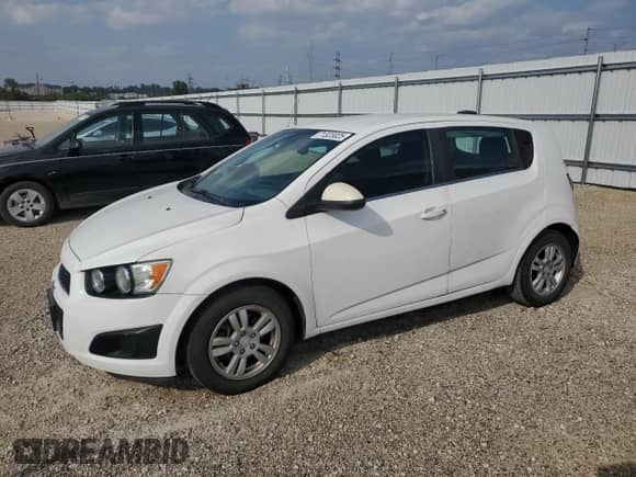 2015 Chevrolet Sonic LT с VIN 1G1JC6SH6F4155048, выставлен на аукционе Copart как лот 71323025 с пробегом Не указан миль и Списание • Salvage title. История ставок и продаж доступна на DreamBid. Изображение 1.