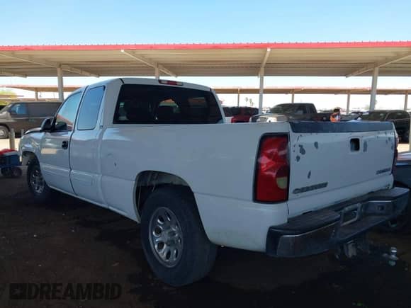 2004 Chevrolet Silverado 1500 LS с VIN 2GCEC19T841351345, выставлен на аукционе IAAI как лот 42057941 с пробегом 148 302 миль миль и . История ставок и продаж доступна на DreamBid. Изображение 3.
