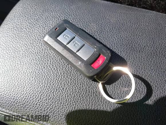 2020 Mitsubishi Outlander SE с VIN JA4AP4AU1LU002386, выставлен на аукционе IAAI как лот 42270125 с пробегом 95 294 миль миль и . История ставок и продаж доступна на DreamBid. Изображение 11.