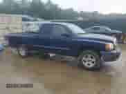 2005 Dodge Dakota ST z VIN 1D7HE22K35S329582, wystawiony jako Copart lot #65600065 z przebiegiem Nie podano mil oraz Szkoda całkowita • Salvage title. Historia ofert i sprzedaży dostępna na DreamBid. Obrazek 4.