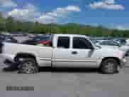 2001 GMC Sierra 1500 SLE z VIN 2GTEC19V011225042, wystawiony jako IAAI lot #42172066 z przebiegiem Nie podano mil oraz . Historia ofert i sprzedaży dostępna na DreamBid. Obrazek 14.