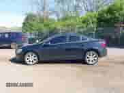 2016 Volvo S60 T5 Drive-E Premier z VIN YV126MFK8G2412344, wystawiony jako IAAI lot #42108519 z przebiegiem 129 579 mil mil oraz . Historia ofert i sprzedaży dostępna na DreamBid. Obrazek 15.