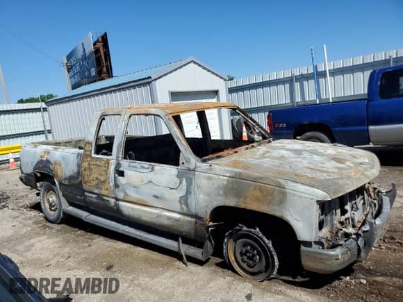1995 Chevrolet Silverado 2500 с VIN 2GCFK29K0S1143395, выставлен на аукционе Copart как лот 55287715 с пробегом Не указан миль и Списание • Salvage title. История ставок и продаж доступна на DreamBid. Изображение 4.