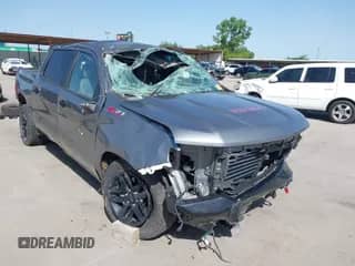 2020 Chevrolet Silverado 1500 LT с VIN 3GCUYDEDXLG270432, выставлен на аукционе IAAI как лот 42285824 с пробегом 68 160 миль миль и . История ставок и продаж доступна на DreamBid. Изображение 1.