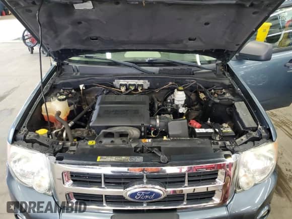 2011 Ford Escape XLT с VIN 1FMCU9DG9BKA42635, выставлен на аукционе Copart как лот 84235825 с пробегом 129 725 миль миль и Чистый • Clean title. История ставок и продаж доступна на DreamBid. Изображение 12.