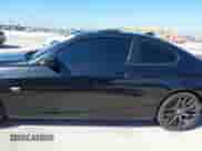 2011 BMW 3 Series 335i xDrive z VIN WBAKF9C57BE262345, wystawiony jako IAAI lot #43428669 z przebiegiem 127 610 mil mil oraz . Historia ofert i sprzedaży dostępna na DreamBid. Obrazek 14.