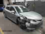 2023 Toyota Camry LE z VIN 4T1C11AK3PU761359, wystawiony jako IAAI lot #43274138 z przebiegiem 42 305 mil mil oraz . Historia ofert i sprzedaży dostępna na DreamBid. Obrazek 1.