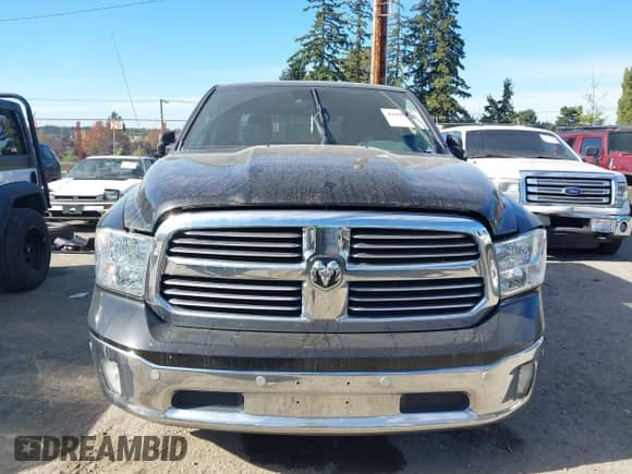2019 Ram 1500 Big Horn z VIN 1C6RR7TT5KS658729, wystawiony jako IAAI lot #43459370 z przebiegiem 145 435 mil mil oraz . Historia ofert i sprzedaży dostępna na DreamBid. Obrazek 13.