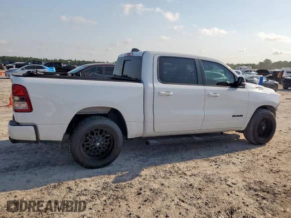 2021 Ram 1500 Lone Star z VIN 1C6RREFT0MN689825, wystawiony jako Copart lot #68027825 z przebiegiem 97 314 mil mil oraz Szkoda całkowita • Salvage title. Historia ofert i sprzedaży dostępna na DreamBid. Obrazek 3.