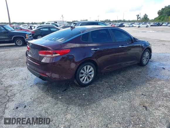 2018 Kia Optima LX с VIN 5XXGT4L3XJG265589, выставлен на аукционе IAAI как лот 43326984 с пробегом 192 071 миль миль и . История ставок и продаж доступна на DreamBid. Изображение 4.