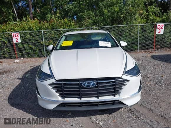2022 Hyundai Sonata SE with VIN 5NPEG4JA0NH135327, listed as a IAAI auction lot 43490901 with 69,396 mi miles and . Bid and sale history available at DreamBid. Image 13.