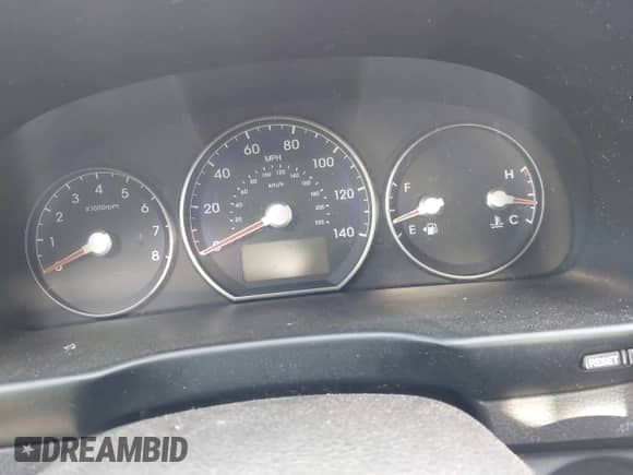 2010 Hyundai Santa Fe GLS with VIN 5NMSGDAB0AH381989, listed as a IAAI auction lot 43137343 with 203,000 mi miles and . Bid and sale history available at DreamBid. Image 7.