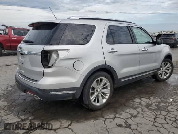 2019 Ford Explorer Limited z VIN 1FM5K7F86KGA64023, wystawiony jako Copart lot #82160555 z przebiegiem 114 657 mil mil oraz Szkoda całkowita • Salvage title. Historia ofert i sprzedaży dostępna na DreamBid. Obrazek 3.
