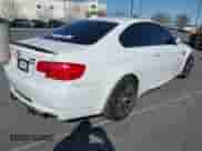 2011 BMW M3 z VIN WBSKG9C57BE646148, wystawiony jako IAAI lot #41559675 z przebiegiem 90 333 mil mil oraz . Historia ofert i sprzedaży dostępna na DreamBid. Obrazek 4.
