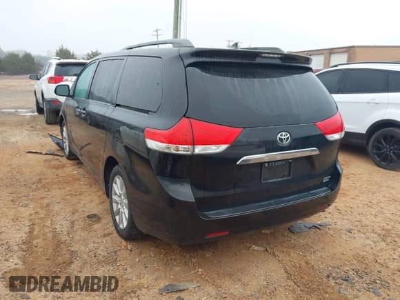 2012 Toyota Sienna XLE with VIN 5TDDK3DC3CS030466, listed as a IAAI auction lot 41914368 with 174,512 mi miles and . Bid and sale history available at DreamBid. Image 3.