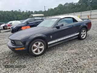 2007 Ford Mustang Deluxe z VIN 1ZVFT84N075320922, wystawiony jako Copart lot #64682045 z przebiegiem Nie podano mil oraz Czysty tytuł • Clean title. Historia ofert i sprzedaży dostępna na DreamBid. Obrazek 1.