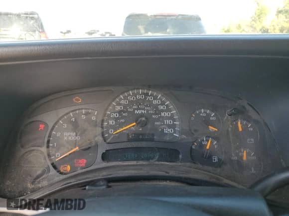 2005 Chevrolet Silverado 1500 z VIN 1GCEC14T95Z121233, wystawiony jako Copart lot #80187394 z przebiegiem 207 659 mil mil oraz Czysty tytuł • Clean title. Historia ofert i sprzedaży dostępna na DreamBid. Obrazek 9.