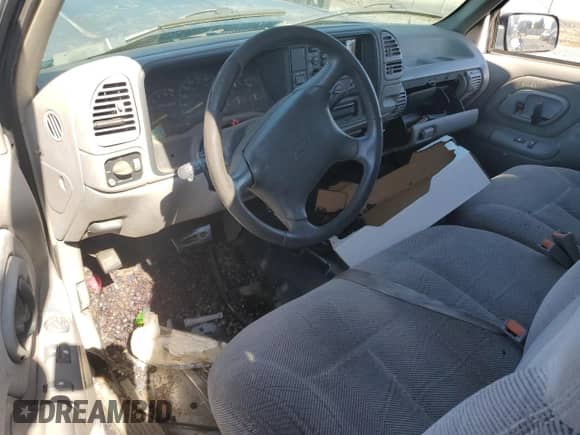 1996 Chevrolet Silverado 1500 with VIN 2GCEC19M4T1184750, listed as a Copart auction lot 83863255 with 257,892 mi miles and Salvage title. Bid and sale history available at DreamBid. Image 8.
