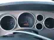 2012 Toyota Tundra z VIN 5TFRU5F1XCX027582, wystawiony jako Copart lot #85649634 z przebiegiem 267 030 mil mil oraz Szkoda całkowita • Salvage title. Historia ofert i sprzedaży dostępna na DreamBid. Obrazek 9.