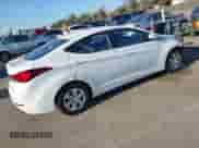 2016 Hyundai Elantra SE z VIN 5NPDH4AE9GH695765, wystawiony jako IAAI lot #43241867 z przebiegiem 205 118 mil mil oraz . Historia ofert i sprzedaży dostępna na DreamBid. Obrazek 4.