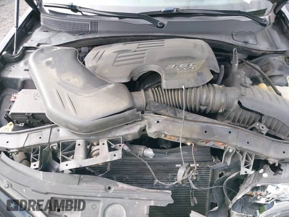 2015 Chrysler 300 S с VIN 2C3CCAGG0FH746857, выставлен на аукционе IAAI как лот 42466288 с пробегом 154 445 миль миль и . История ставок и продаж доступна на DreamBid. Изображение 10.