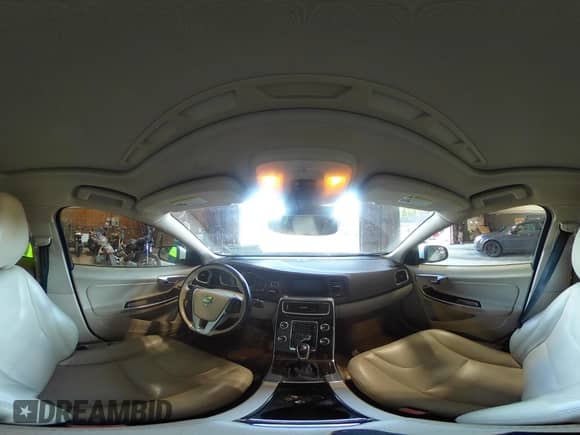 2015 Volvo S60 T5 Premier с VIN YV1612TKXF1348479, выставлен на аукционе IAAI как лот 42555934 с пробегом 138 062 миль миль и . История ставок и продаж доступна на DreamBid. Изображение 19.