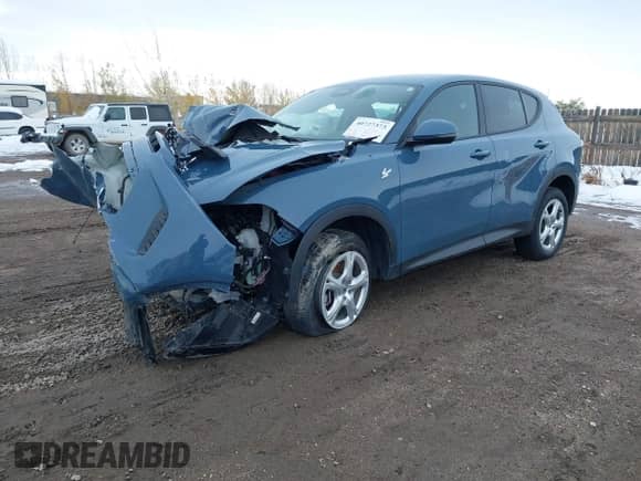 2023 Dodge Hornet GT z VIN ZACNDFAN4P3A02157, wystawiony jako IAAI lot #40727373 z przebiegiem Nie podano mil oraz . Historia ofert i sprzedaży dostępna na DreamBid. Obrazek 2.