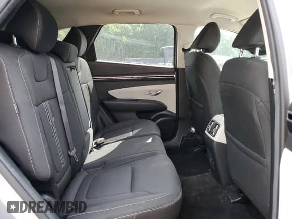 2024 Hyundai Tucson SEL z VIN 5NMJB3DE4RH344661, wystawiony jako Copart lot #70462625 z przebiegiem 37 665 mil mil oraz Szkoda całkowita • Salvage title. Historia ofert i sprzedaży dostępna na DreamBid. Obrazek 11.