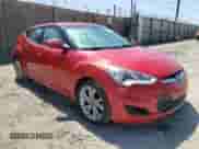 2016 Hyundai Veloster с VIN KMHTC6AD8GU274831, выставлен на аукционе Copart как лот 63621555 с пробегом 116 370 миль миль и Списание • Salvage title. История ставок и продаж доступна на DreamBid. Изображение 4.