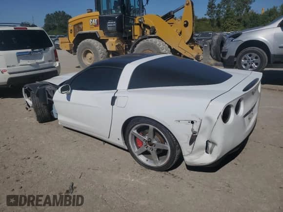 2007 Chevrolet Corvette with VIN 1G1YY26U275122057, listed as a Copart auction lot 73200474 with 88,667 mi miles and Salvage title. Bid and sale history available at DreamBid. Image 2.