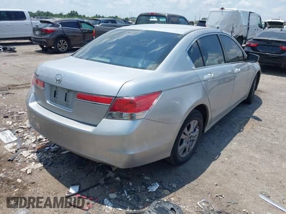 2012 Honda Accord LX Premium с VIN 1HGCP2F48CA075351, выставлен на аукционе IAAI как лот 42952702 с пробегом 142 967 миль миль и . История ставок и продаж доступна на DreamBid. Изображение 4.