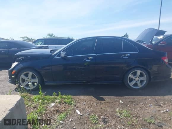 2010 Mercedes-Benz C 300 Sport с VIN WDDGF8BB5AF444392, выставлен на аукционе IAAI как лот 42798986 с пробегом 163 705 миль миль и . История ставок и продаж доступна на DreamBid. Изображение 14.