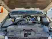 2003 Chevrolet Silverado 2500HD LT z VIN 1GCHK23113F145501, wystawiony jako Copart lot #70330285 z przebiegiem 193 103 mil mil oraz Szkoda całkowita • Salvage title. Historia ofert i sprzedaży dostępna na DreamBid. Obrazek 11.