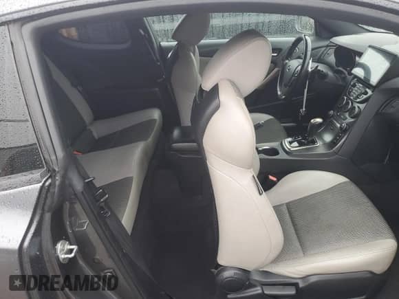 2016 Hyundai Genesis Coupe 3.8L Base с VIN KMHHT6KJ5GU134892, выставлен на аукционе Copart как лот 45156344 с пробегом 106 477 миль миль и Чистый • Clean title. История ставок и продаж доступна на DreamBid. Изображение 10.