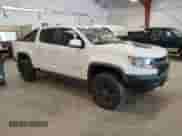 2020 Chevrolet Colorado 4WD ZR2 с VIN 1GCPTEE19L1107454, выставлен на аукционе Copart как лот 69762774 с пробегом 71 186 миль миль и На запчасти • Non repairable. История ставок и продаж доступна на DreamBid. Изображение 4.