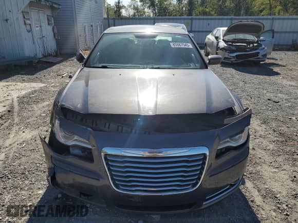 2013 Chrysler 300 с VIN 2C3CCAAG8DH558741, выставлен на аукционе Copart как лот 85087545 с пробегом 115 099 миль миль и Списание • Salvage title. История ставок и продаж доступна на DreamBid. Изображение 5.