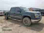2004 Chevrolet Silverado 2500 LS z VIN 1GCGK23U24F102311, wystawiony jako Copart lot #68135415 z przebiegiem Nie podano mil oraz Szkoda całkowita • Salvage title. Historia ofert i sprzedaży dostępna na DreamBid. Obrazek 4.