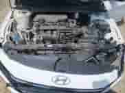 2024 Hyundai Elantra SEL z VIN KMHLS4DG7RU700606, wystawiony jako Copart lot #69964995 z przebiegiem 29 256 mil mil oraz Szkoda całkowita • Salvage title. Historia ofert i sprzedaży dostępna na DreamBid. Obrazek 11.